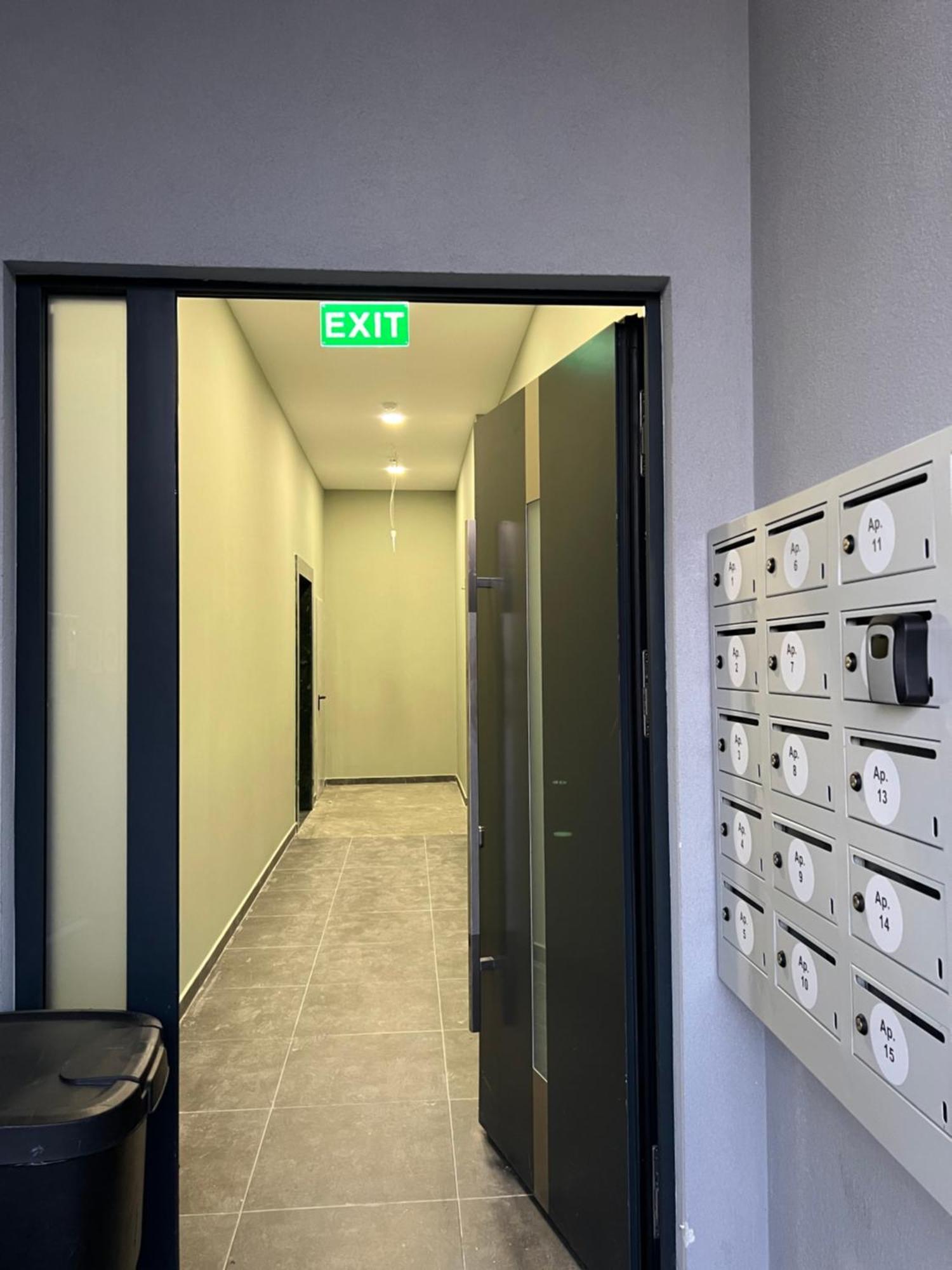 Cane Apartment Emerald Тирана Экстерьер фото